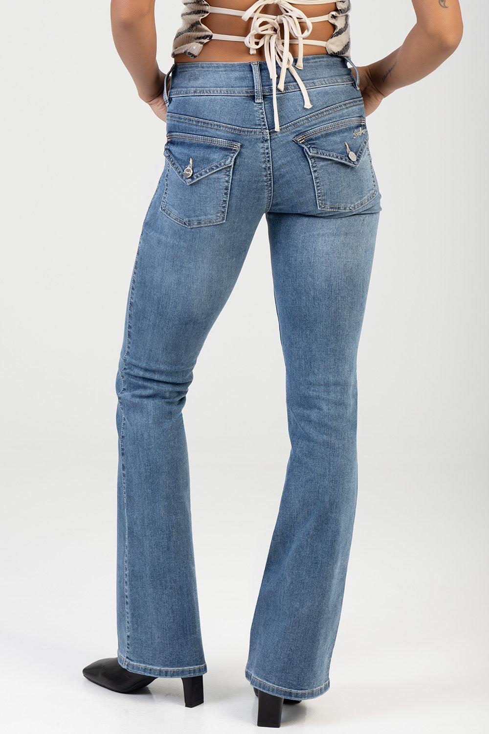 Sissy Boy Womens Kari Mid Waist Boot Leg Jeans Light Vintage