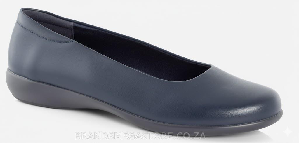 Greencross Womens Flat Slip On Pump Navy
