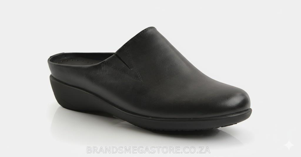 Greencross Womens Slip On Mule Black