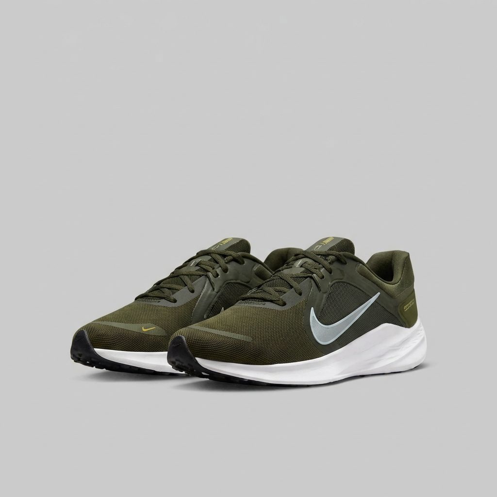 Nike Mens Quest 5 Trainer Olive